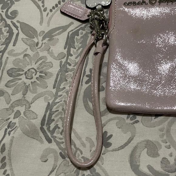 Coach Poppy Pink Shimmer Sparkly Zip Wristlet Small - Picture 3 of 10